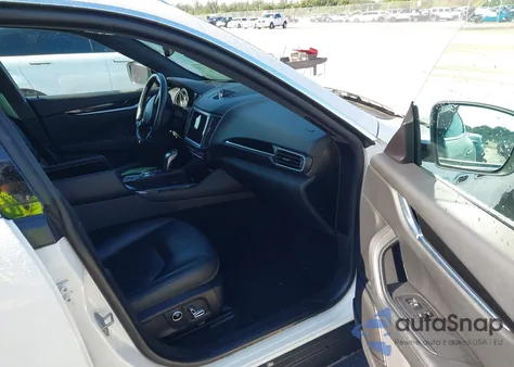 2022 Maserati Levante Gt из США, поврежденный, VIN ZN661XUA1NX394673